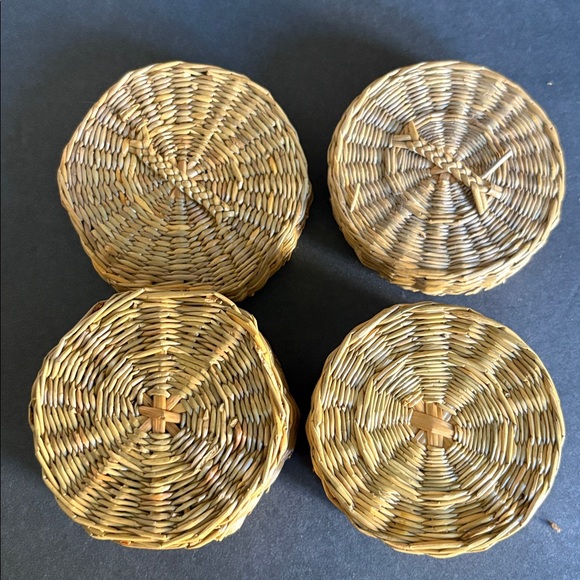 🧺 Vintage Hand-Woven Nesting Baskets – Set of 3 | Mini Boho Organizers - Picture 10 of 16